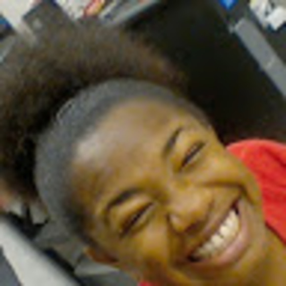 Meet your Posher, Victoria - Picture 1 of 1